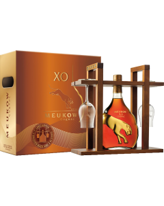 Коняк Meukow XO 700ml 40% с 2 чаши