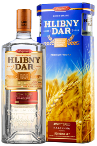 Украинска Водка Хлебний Дар Класик 0.7л. с 2 Шот Чаши